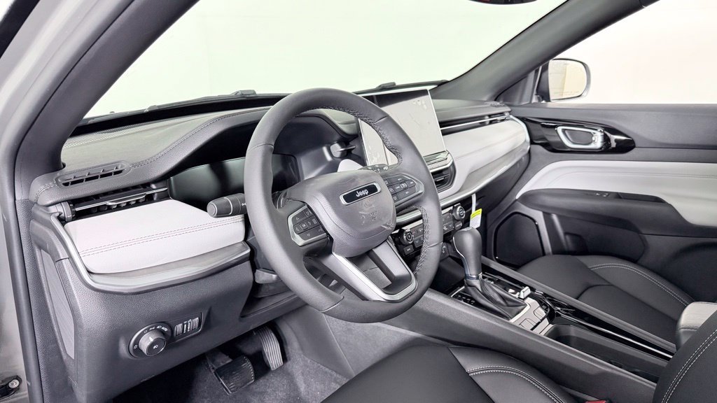 New 2026 Jeep Compass Limited AWD/4WD image 15