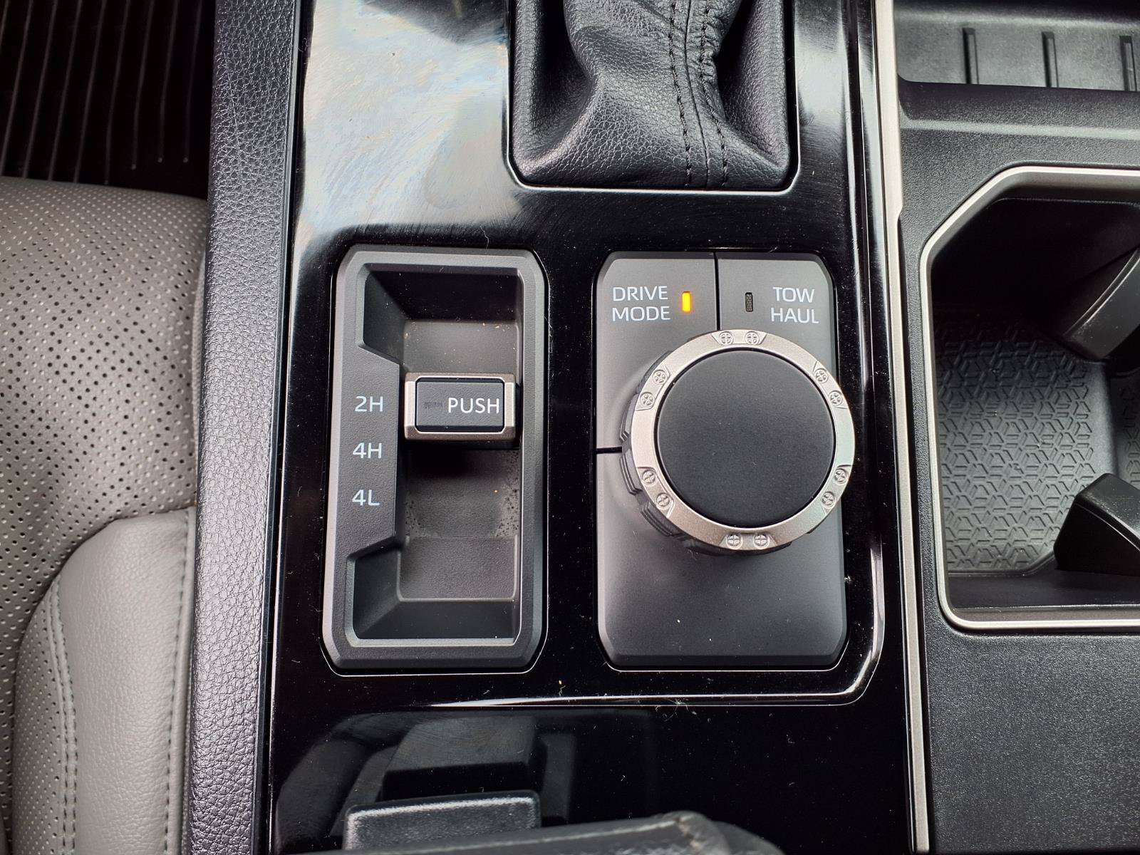 Used 2025 Toyota Tundra SR5 w/ SR5 Premium Package AWD/4WD image 18