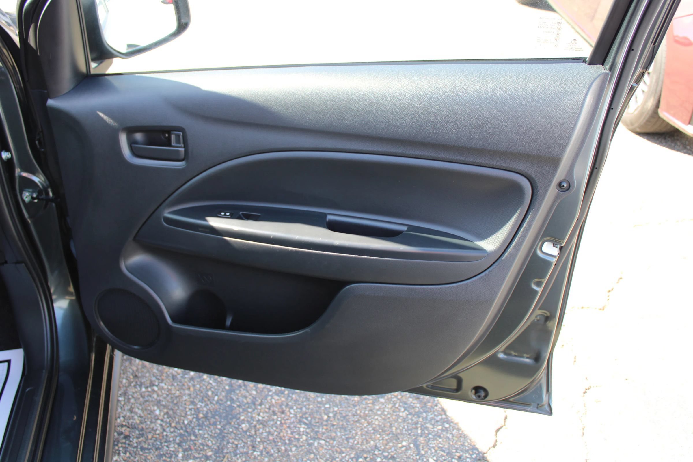Used 2024 Mitsubishi Mirage ES FWD image 14