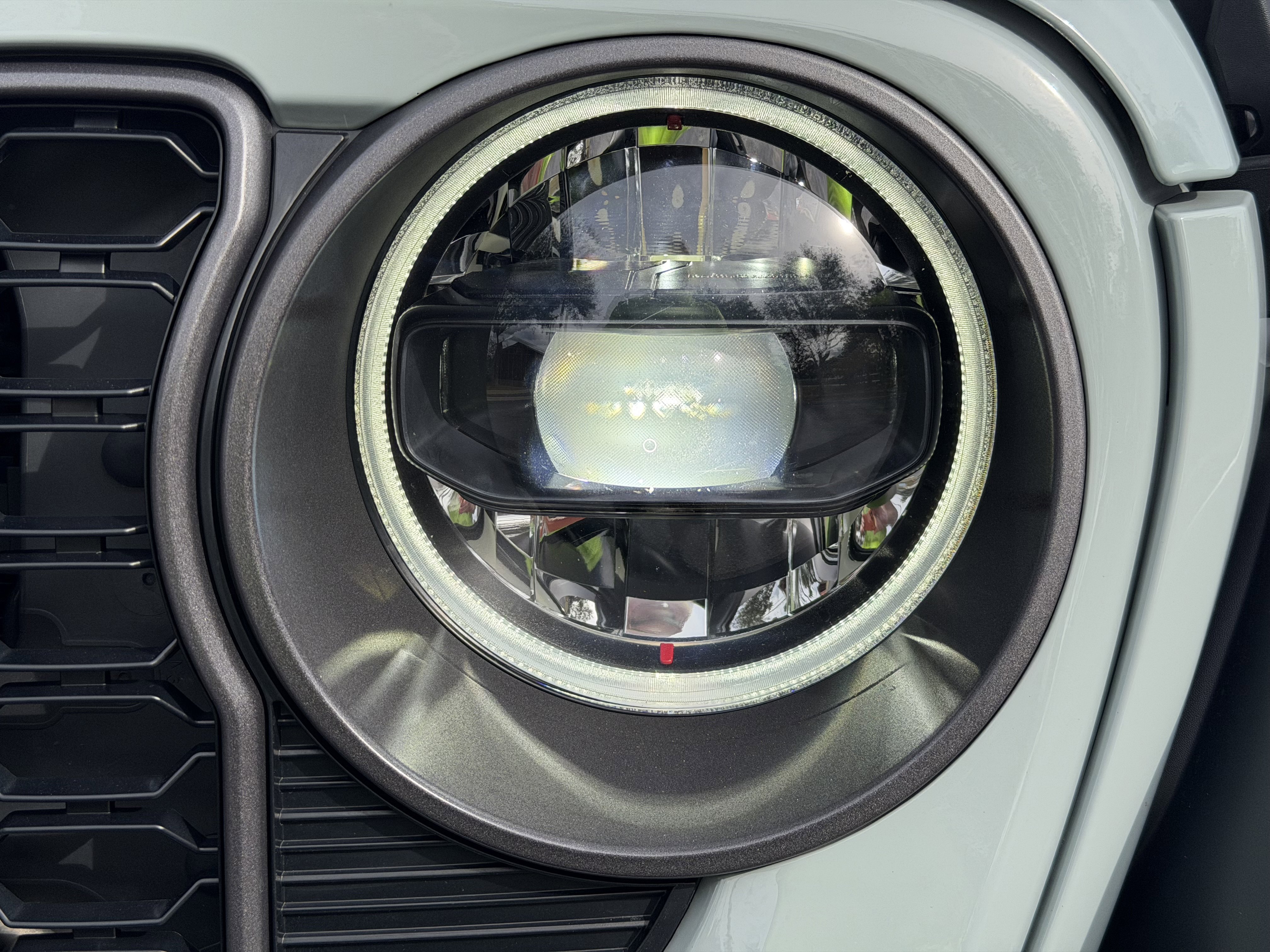 Used 2024 Jeep Wrangler Sport S image 12