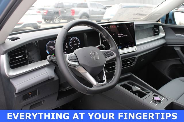 New 2026 Volkswagen Tiguan SE image 2