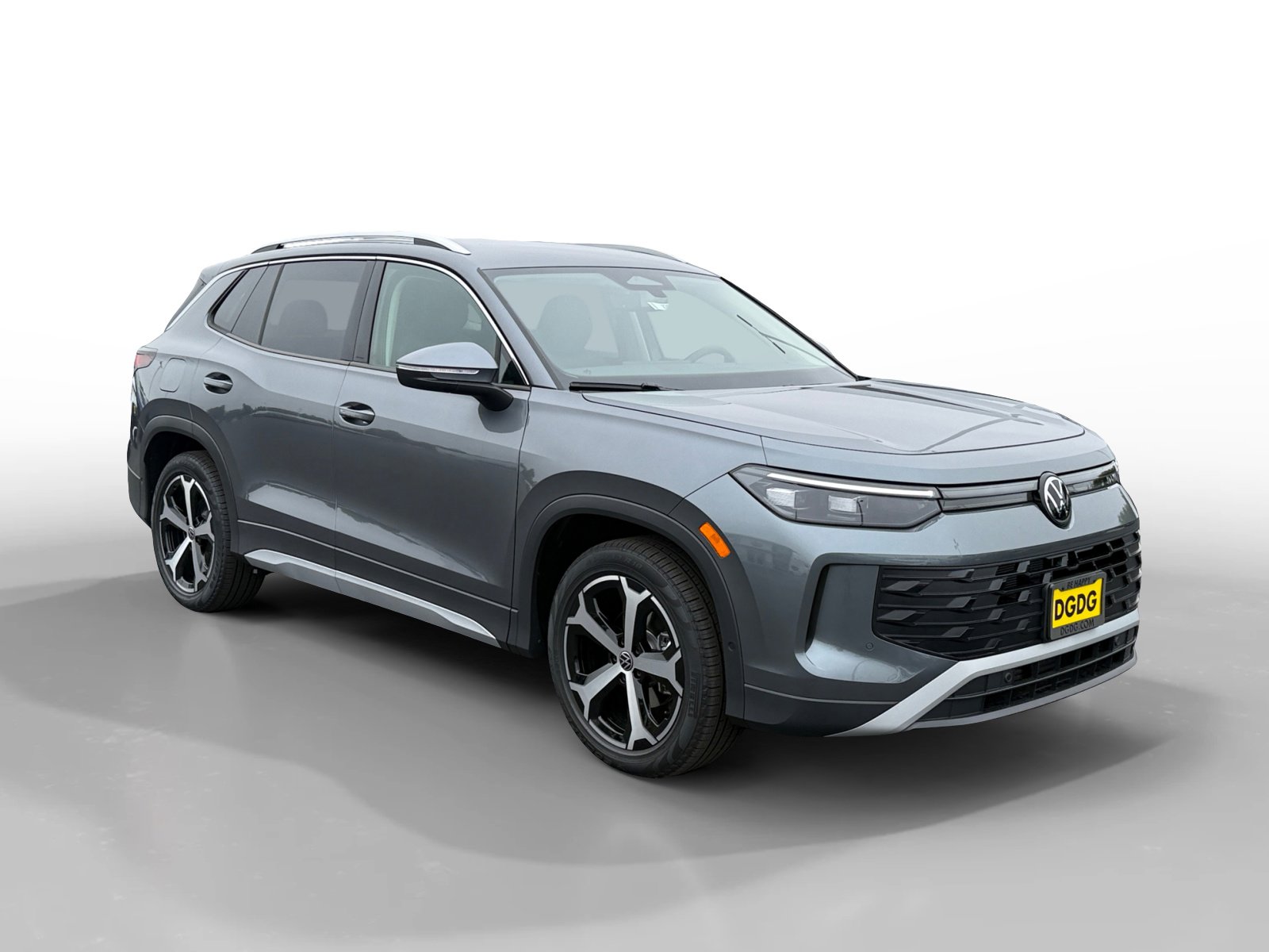New 2026 Volkswagen Tiguan SE FWD image 7