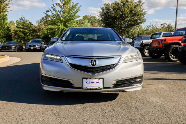 Used 2017 Acura TLX w/ Technology Package image 2