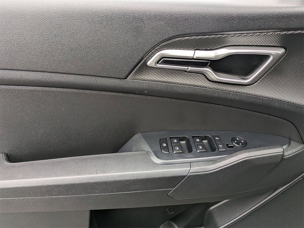 Used 2023 Kia Sportage LX image 10