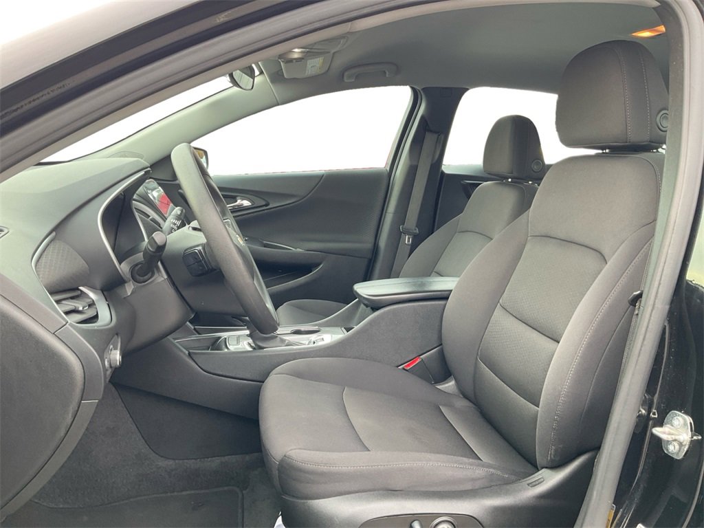 Used 2024 Chevrolet Malibu LT image 21
