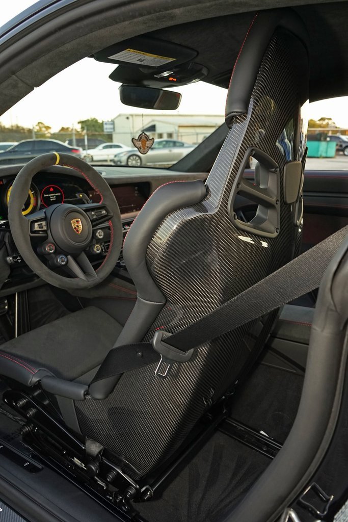 Used 2025 Porsche 911 GT3 RS image 32