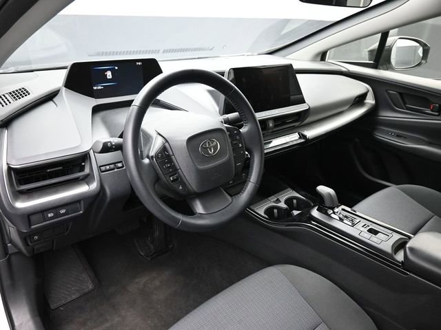 Used 2025 Toyota Prius LE image 12