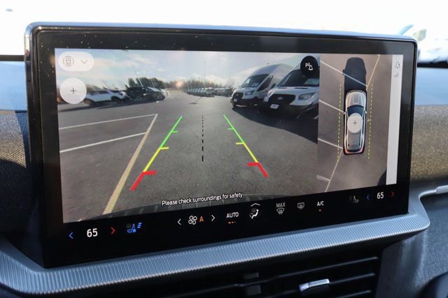 Used 2025 Ford Explorer Platinum w/ LUX Leather Package image 32