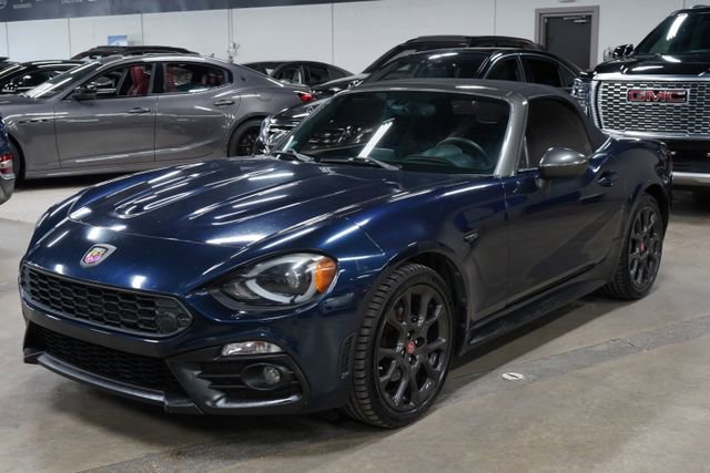 Used 2018 FIAT 124 Spider Abarth w/ Convenience Group RWD image 1
