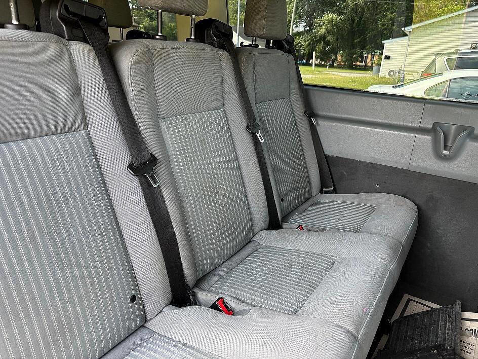 Used 2019 Ford Transit 350 XLT image 12
