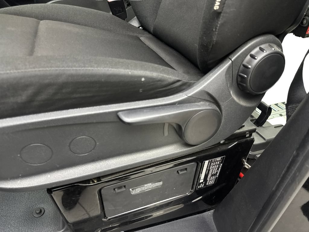 Used 2024 Mercedes-Benz Sprinter 2500 image 28