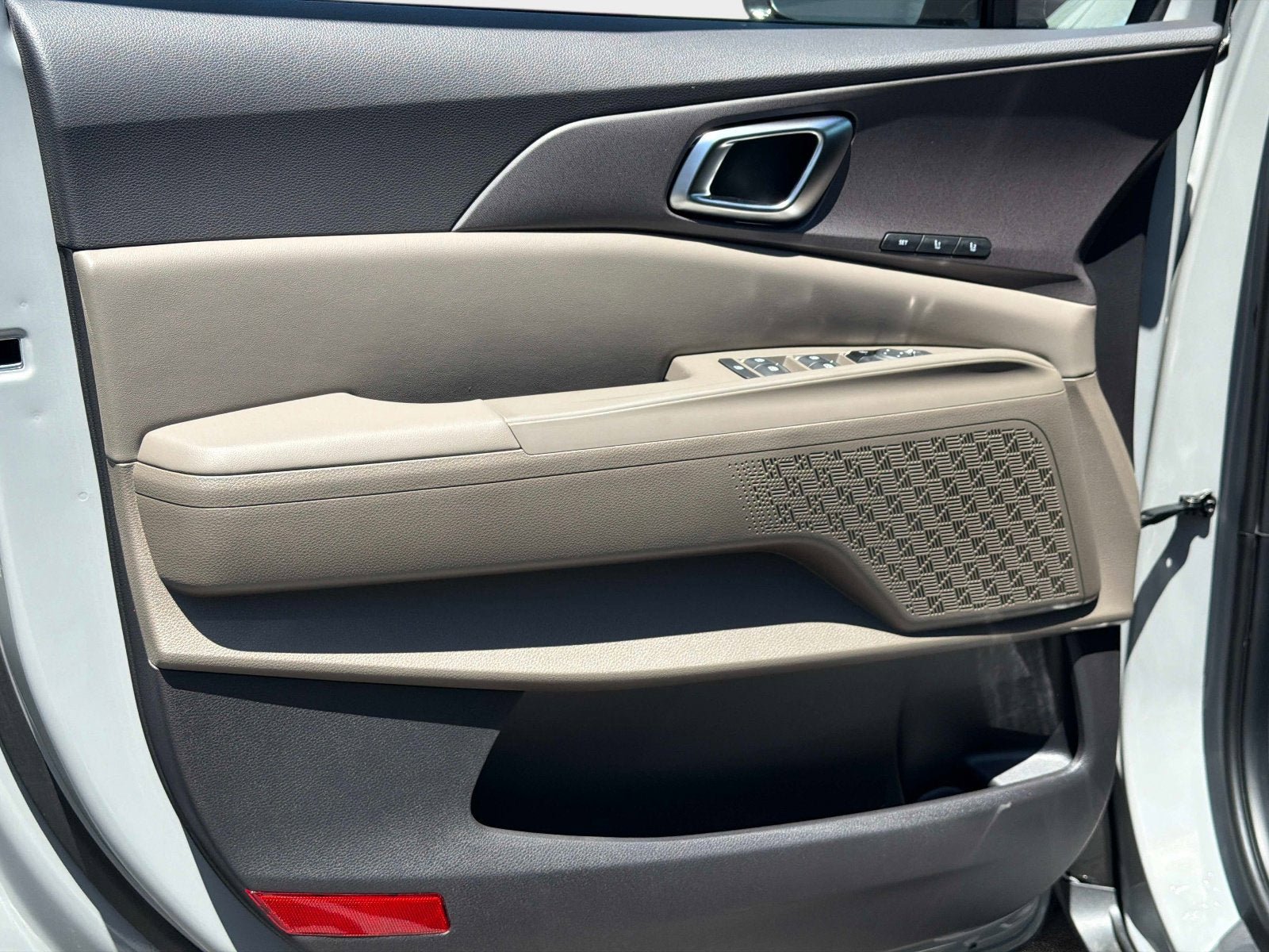 New 2026 Kia Carnival EX FWD image 15