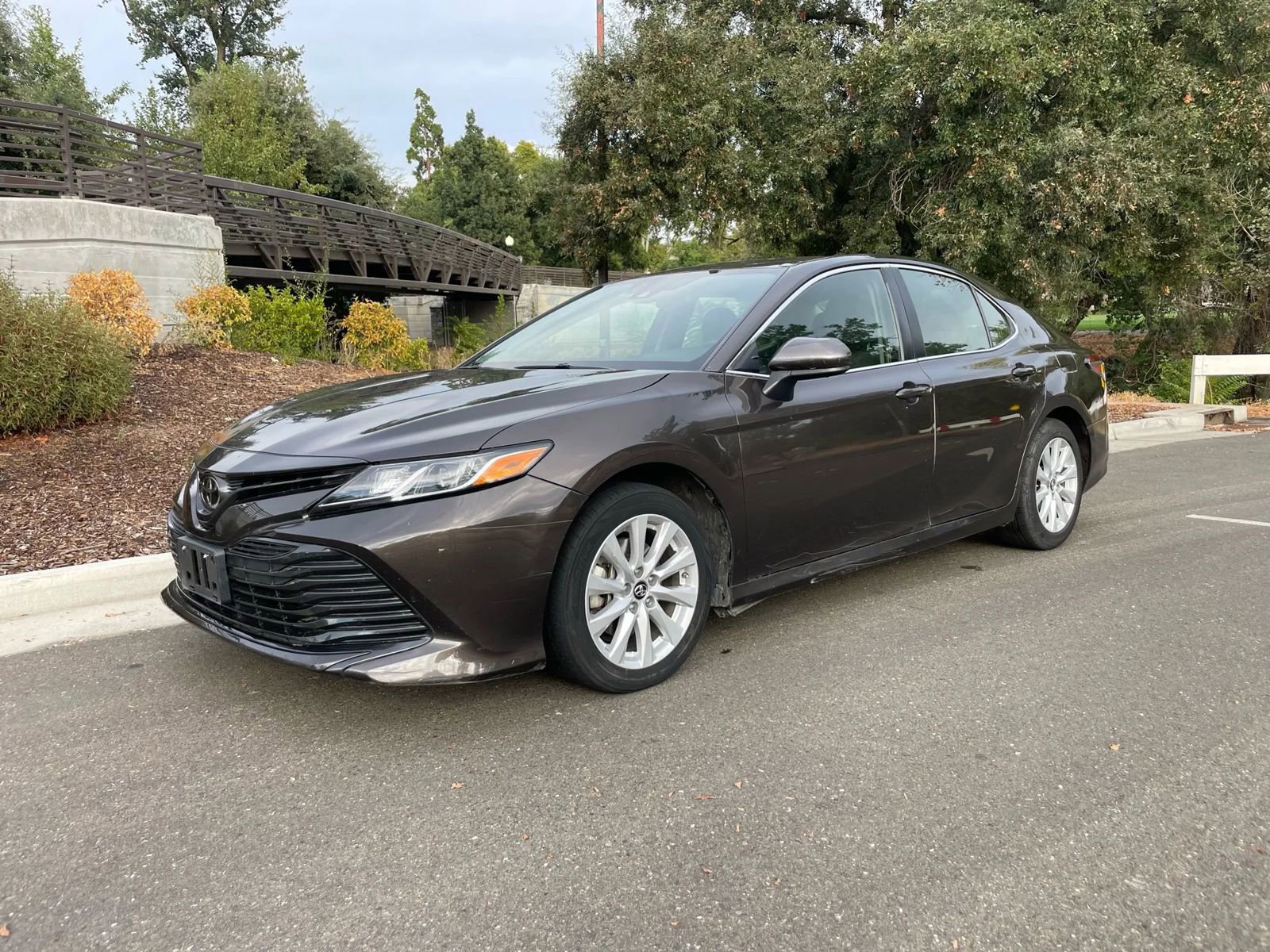 Used 2018 Toyota Camry SE image 30