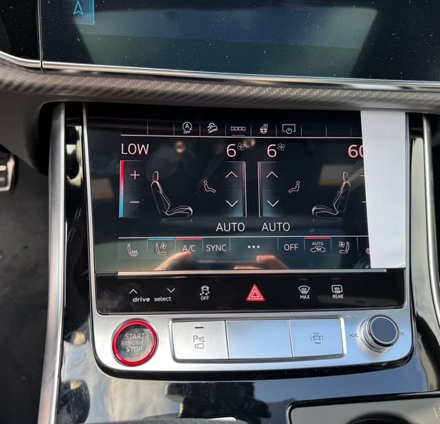 New 2026 Audi SQ8 Premium Plus AWD/4WD image 18