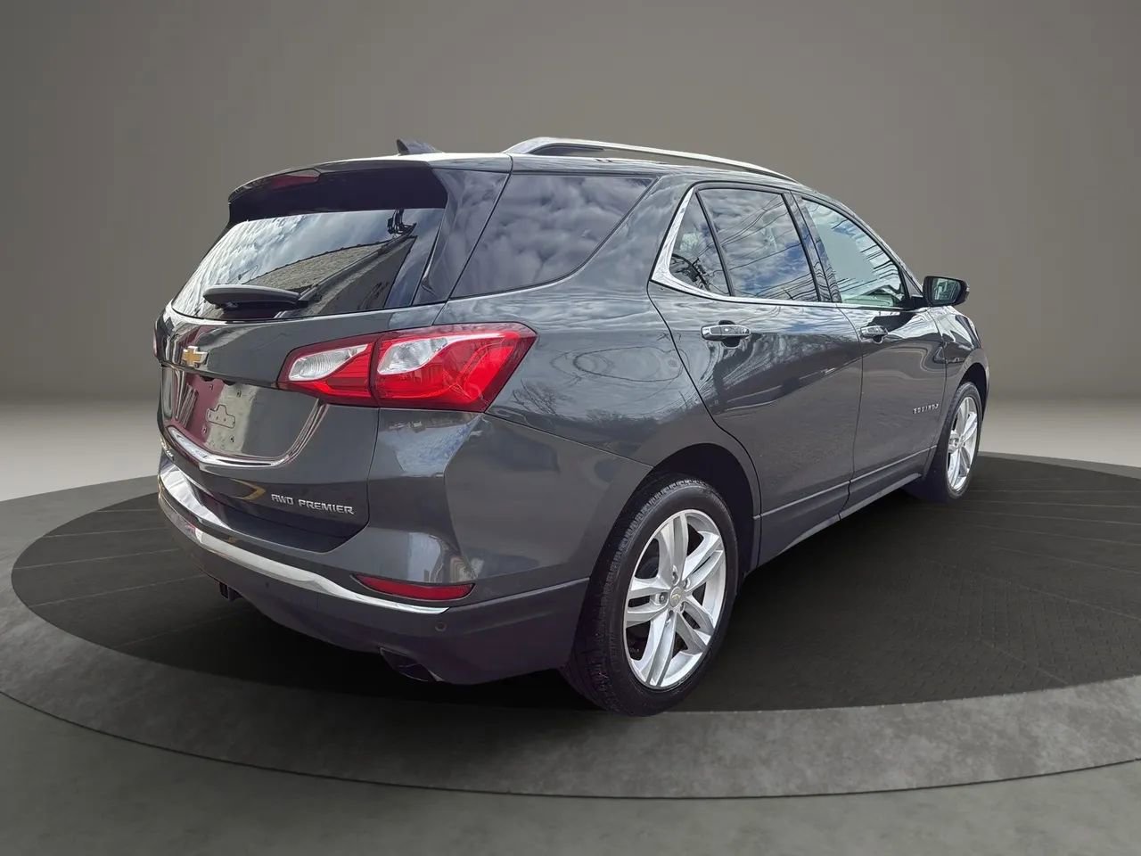 Used 2019 Chevrolet Equinox Premier AWD/4WD image 5