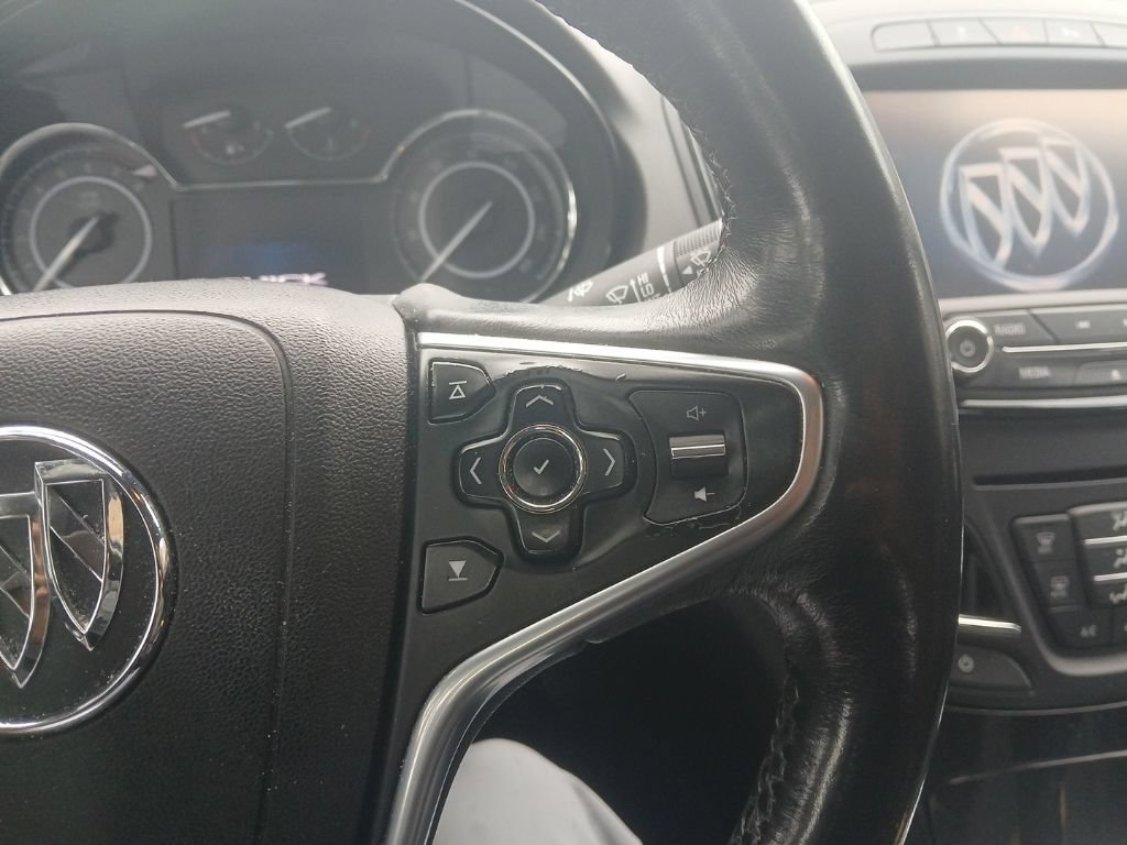 Used 2015 Buick Regal Premium FWD image 17
