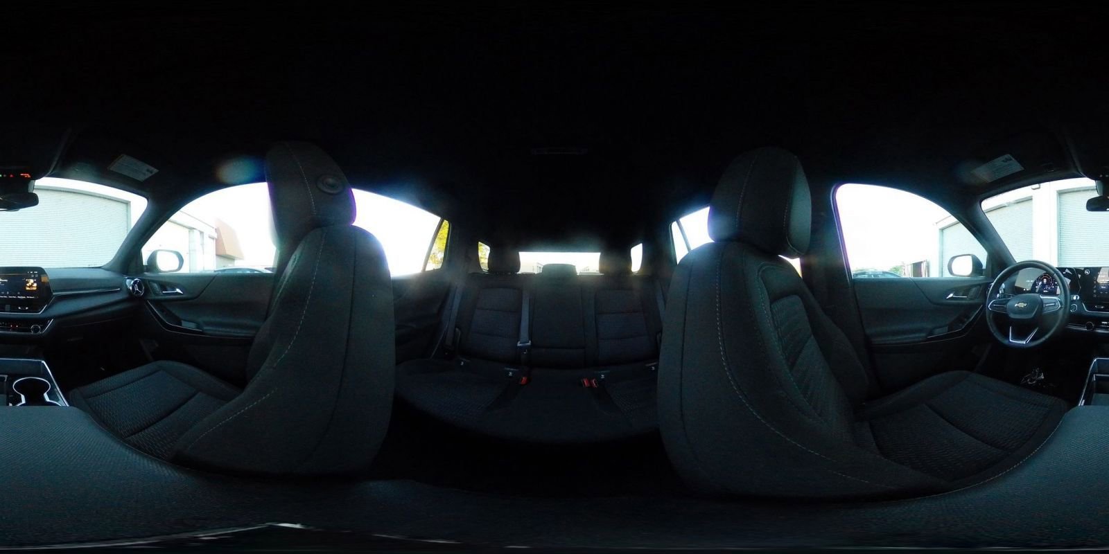 Used 2025 Chevrolet Equinox LT FWD image 42