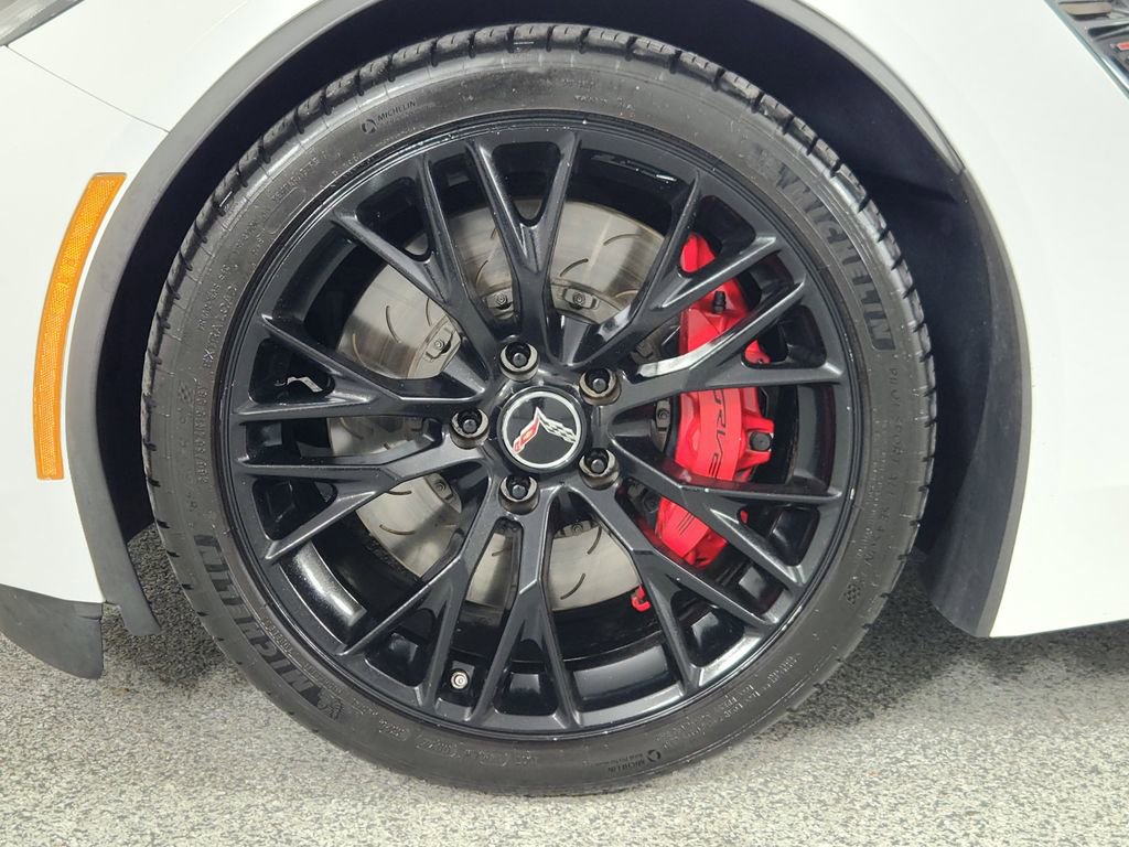 Used 2018 Chevrolet Corvette Z06 image 13