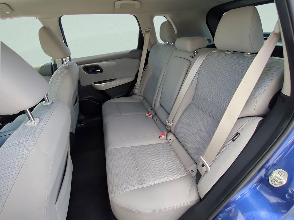 Used 2021 Nissan Rogue SV image 21