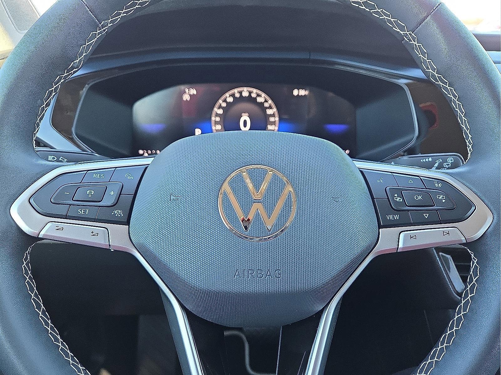 Used 2024 Volkswagen Taos SE image 24