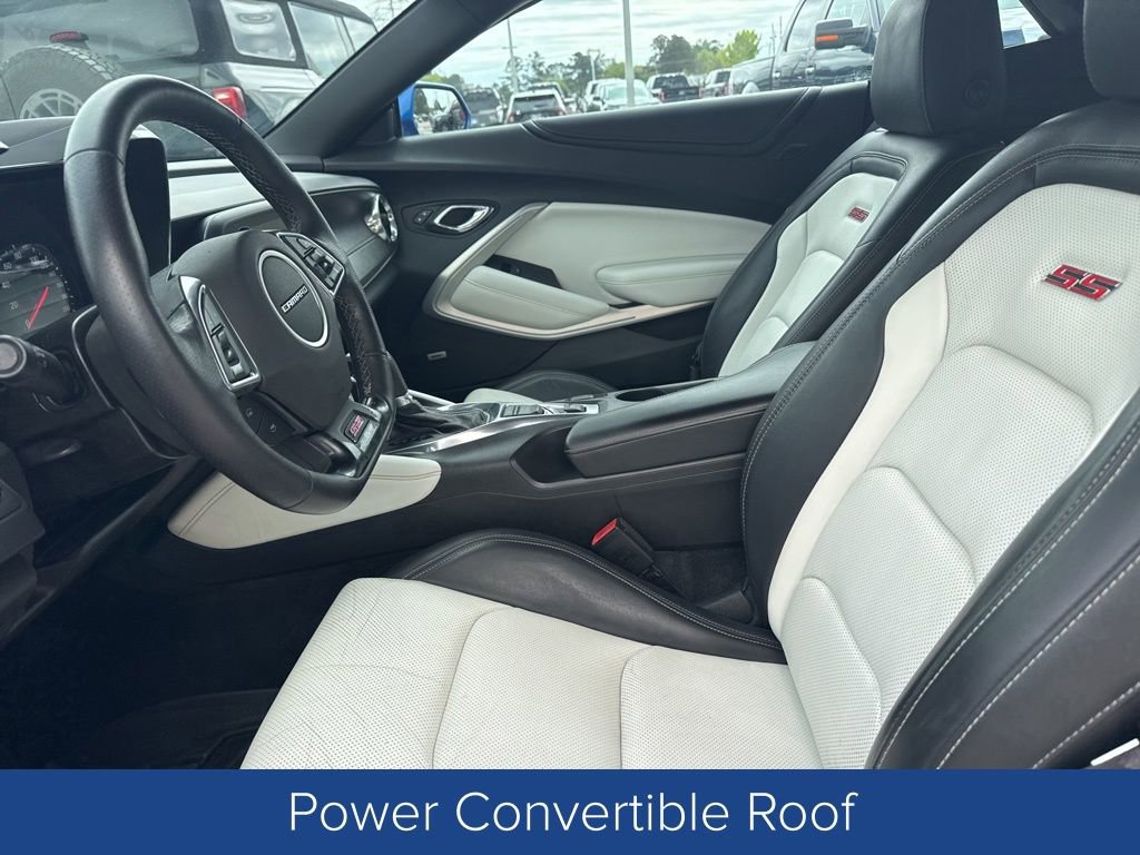 Used 2016 Chevrolet Camaro SS image 8