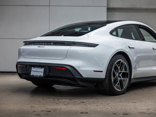 New 2025 Porsche Taycan image 22