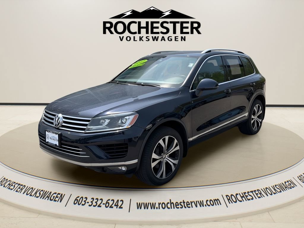 Used 2017 Volkswagen Touareg Wolfsburg Edition AWD/4WD image 2