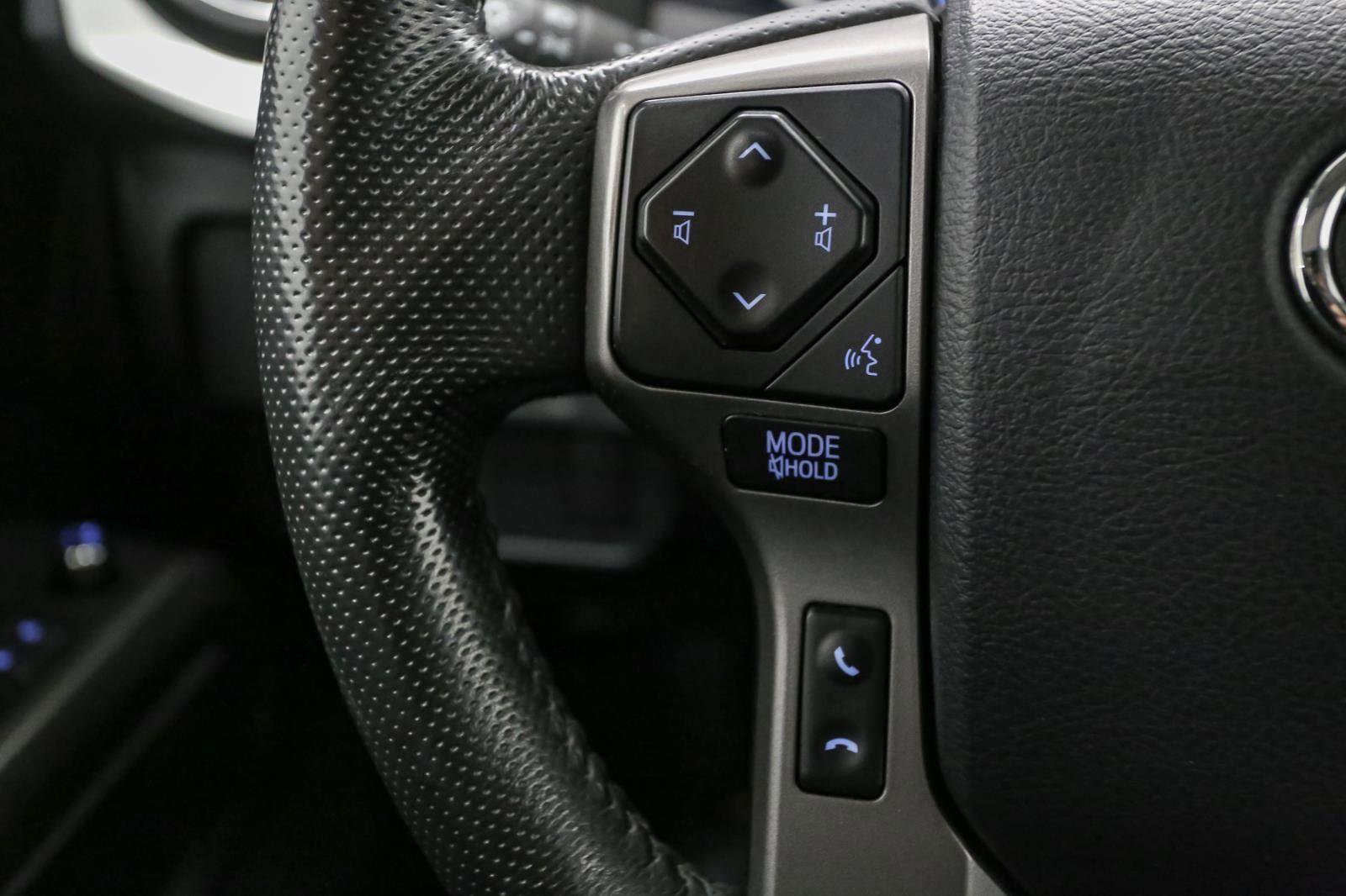 Used 2017 Toyota Tacoma SR5 image 31