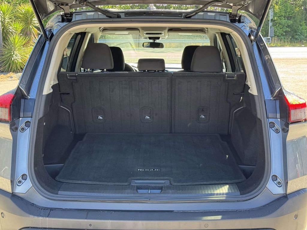 Used 2021 Nissan Rogue S FWD image 16