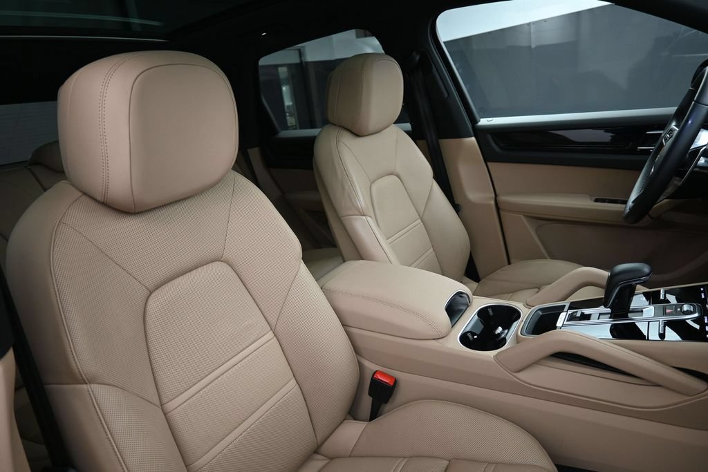 Certified 2021 Porsche Cayenne S AWD/4WD image 30