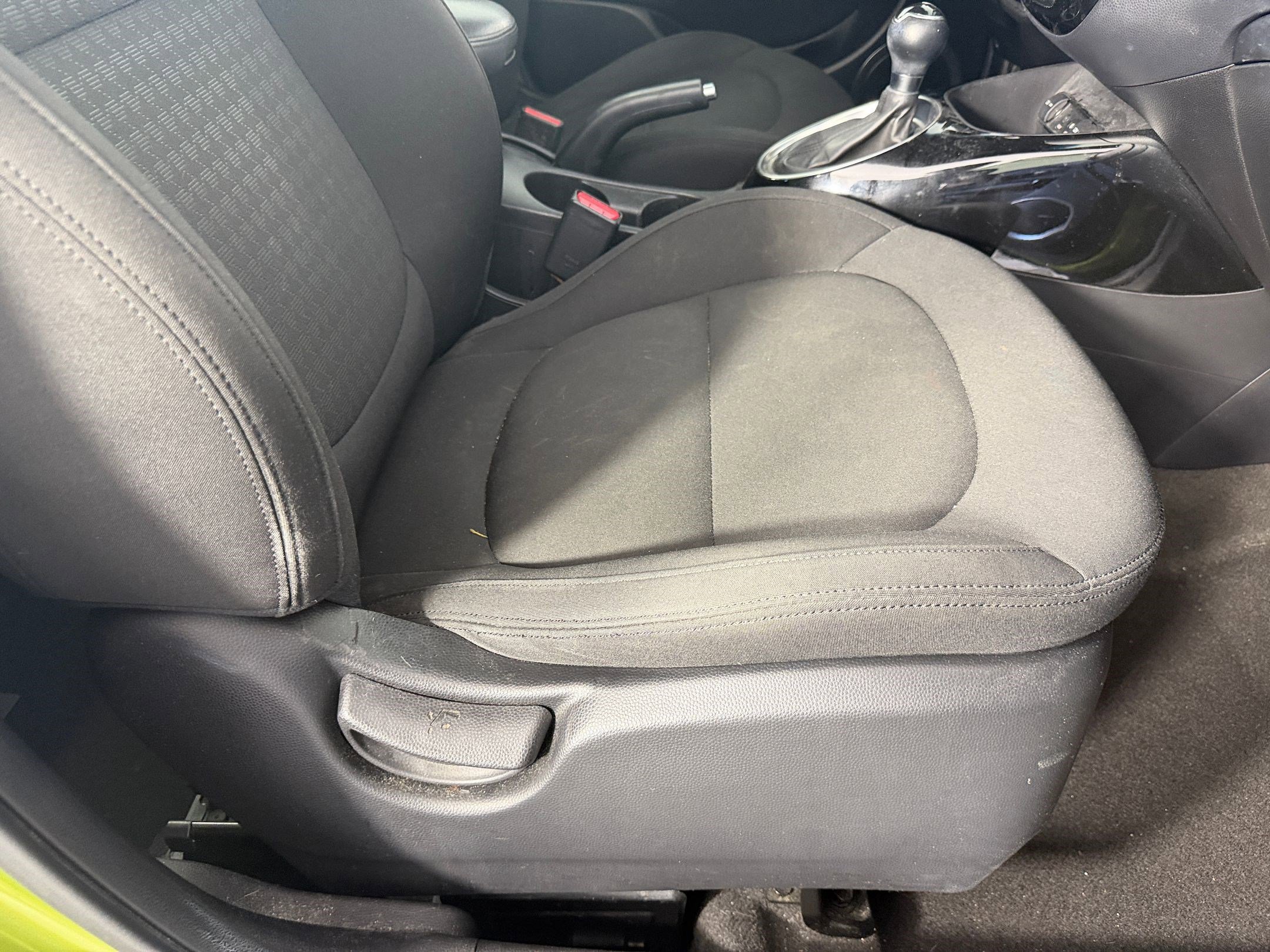 Used 2015 Kia Soul ! w/ Sun & Sound Package FWD image 34