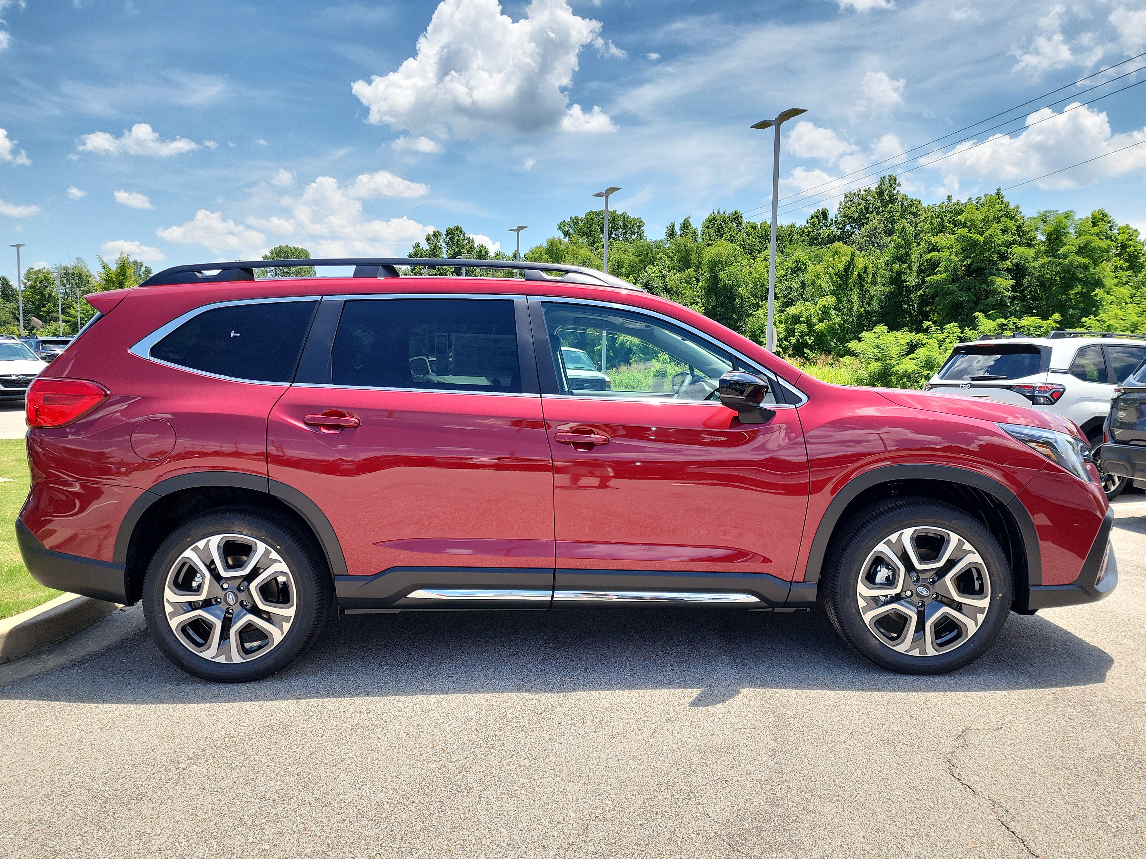 New 2025 Subaru Ascent Limited w/ Popular Package #2 image 2