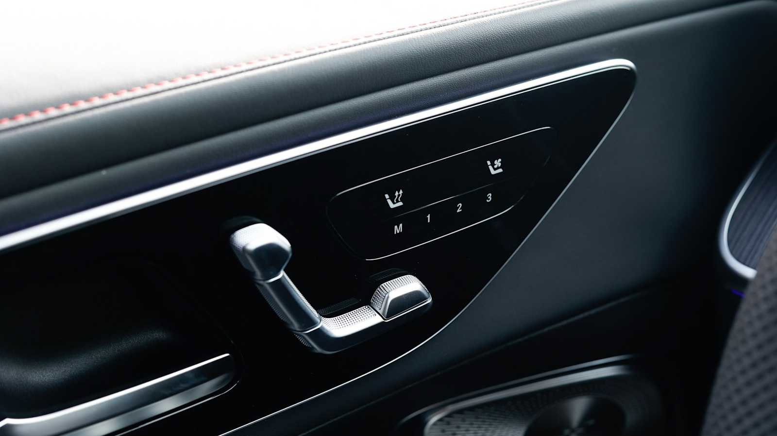 New 2026 Mercedes-Benz GLC 43 AMG 4MATIC Coupe image 16