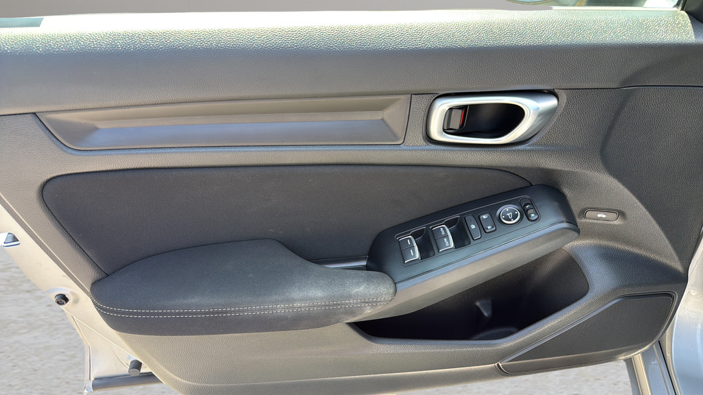 Used 2023 Honda Civic Sport image 10
