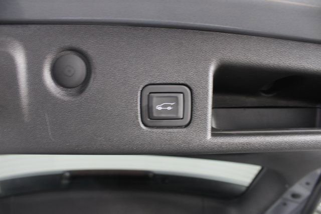 Used 2024 Chevrolet Equinox LT w/ LPO, Floor Liner Package image 19