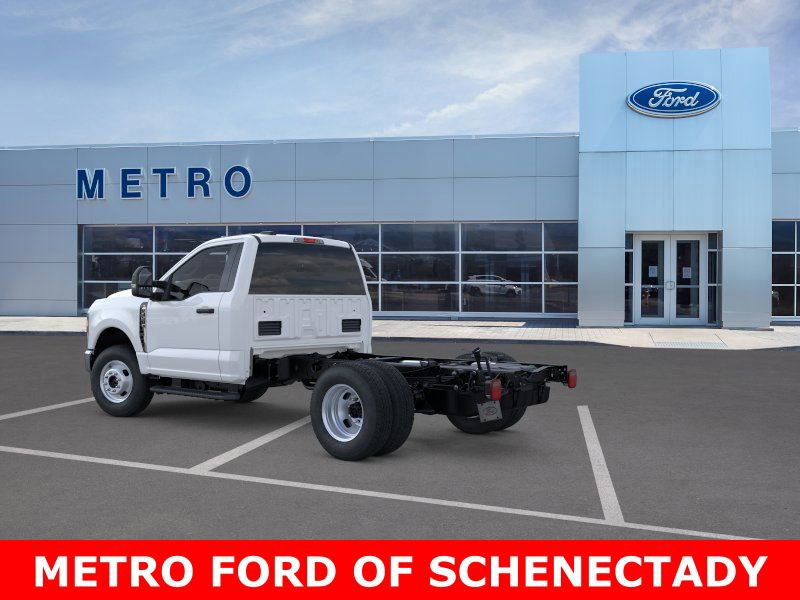 New 2025 Ford F350 XL w/ XL Chrome Package image 5
