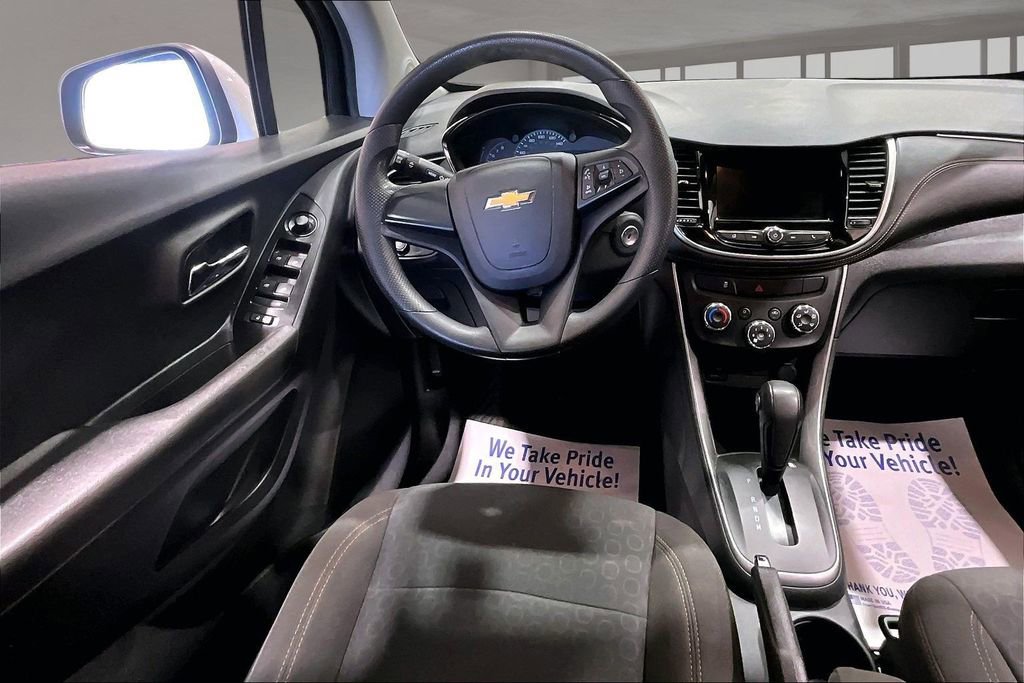 Used 2018 Chevrolet Trax LS FWD image 5