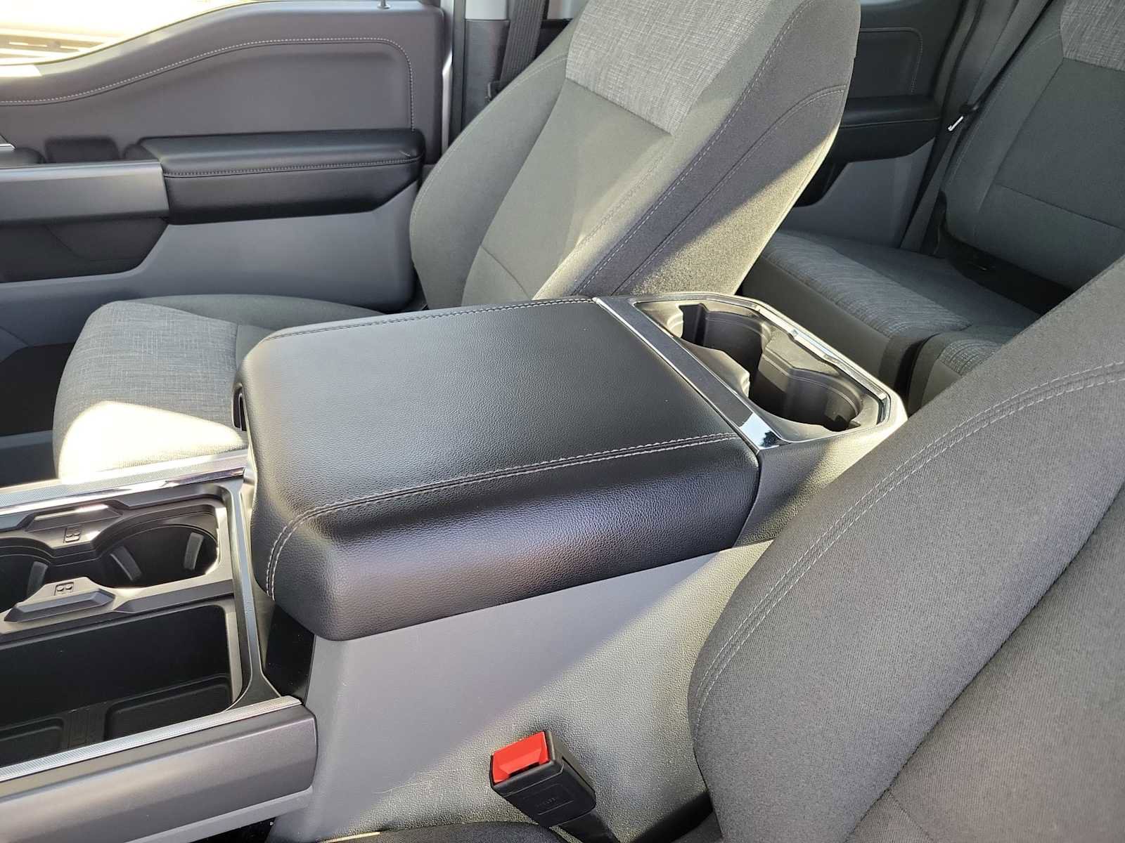 Used 2024 Ford F250 XLT w/ XLT Premium Package image 12