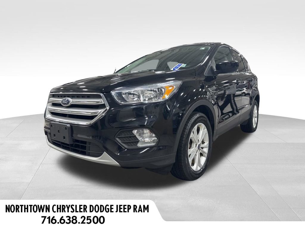 Used 2019 Ford Escape SE video 1
