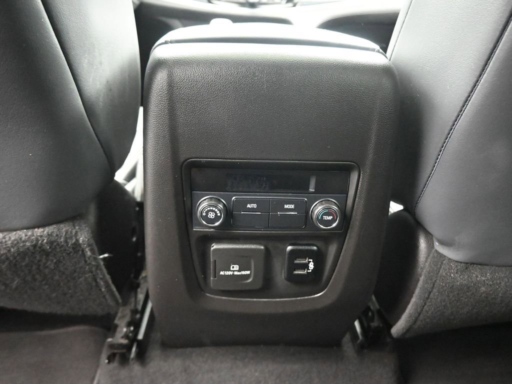 Used 2018 Buick Enclave Essence AWD/4WD image 34