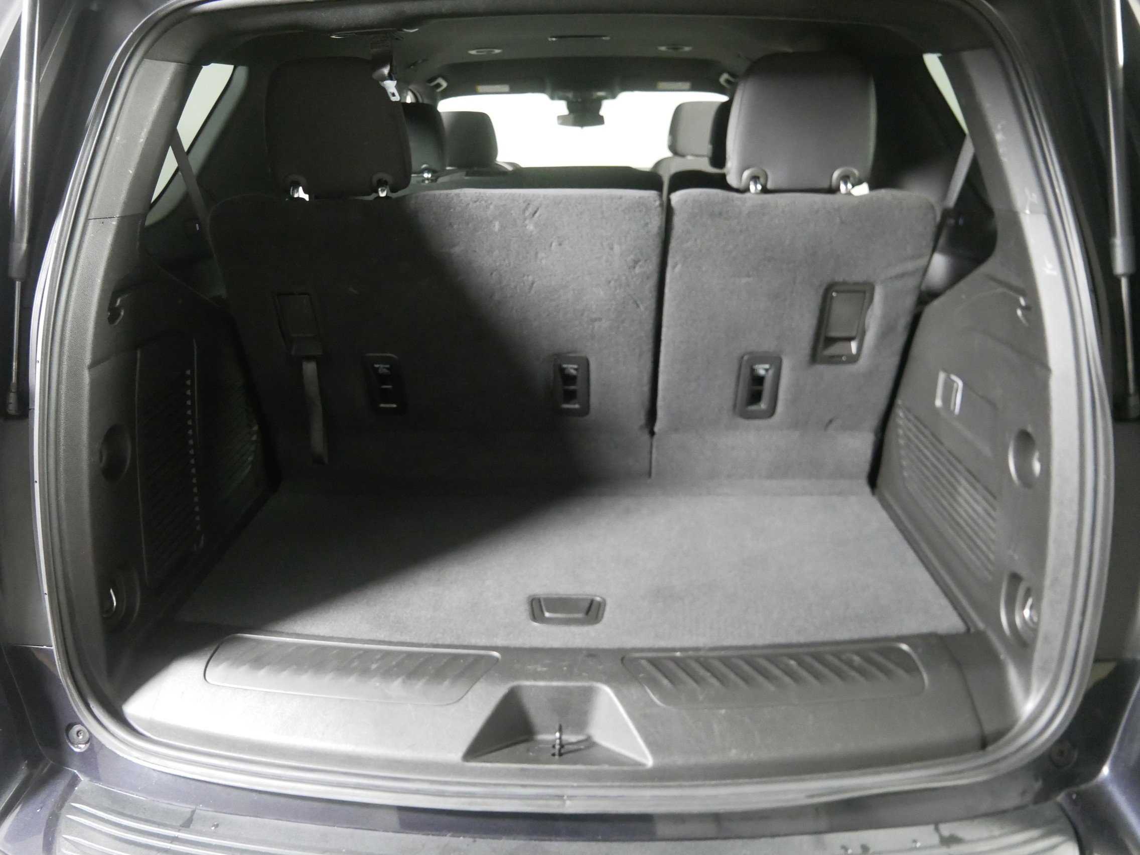 Used 2023 Chevrolet Tahoe LS image 18