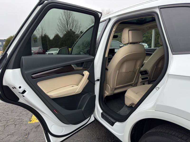 Used 2018 Audi Q5 2.0T Premium image 35