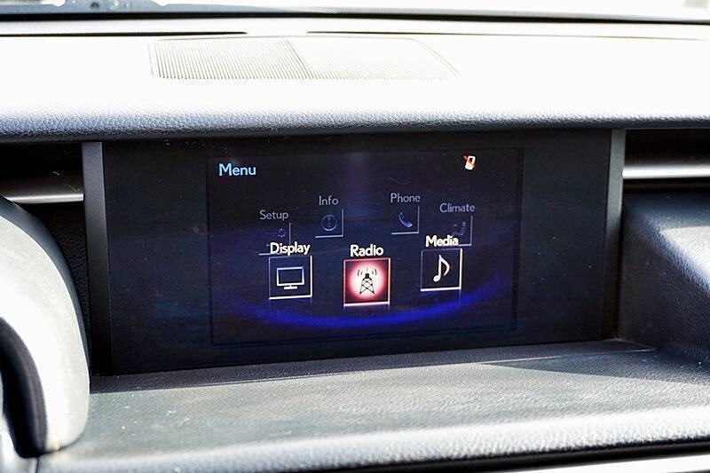 Used 2016 Lexus IS 200t RWD image 24