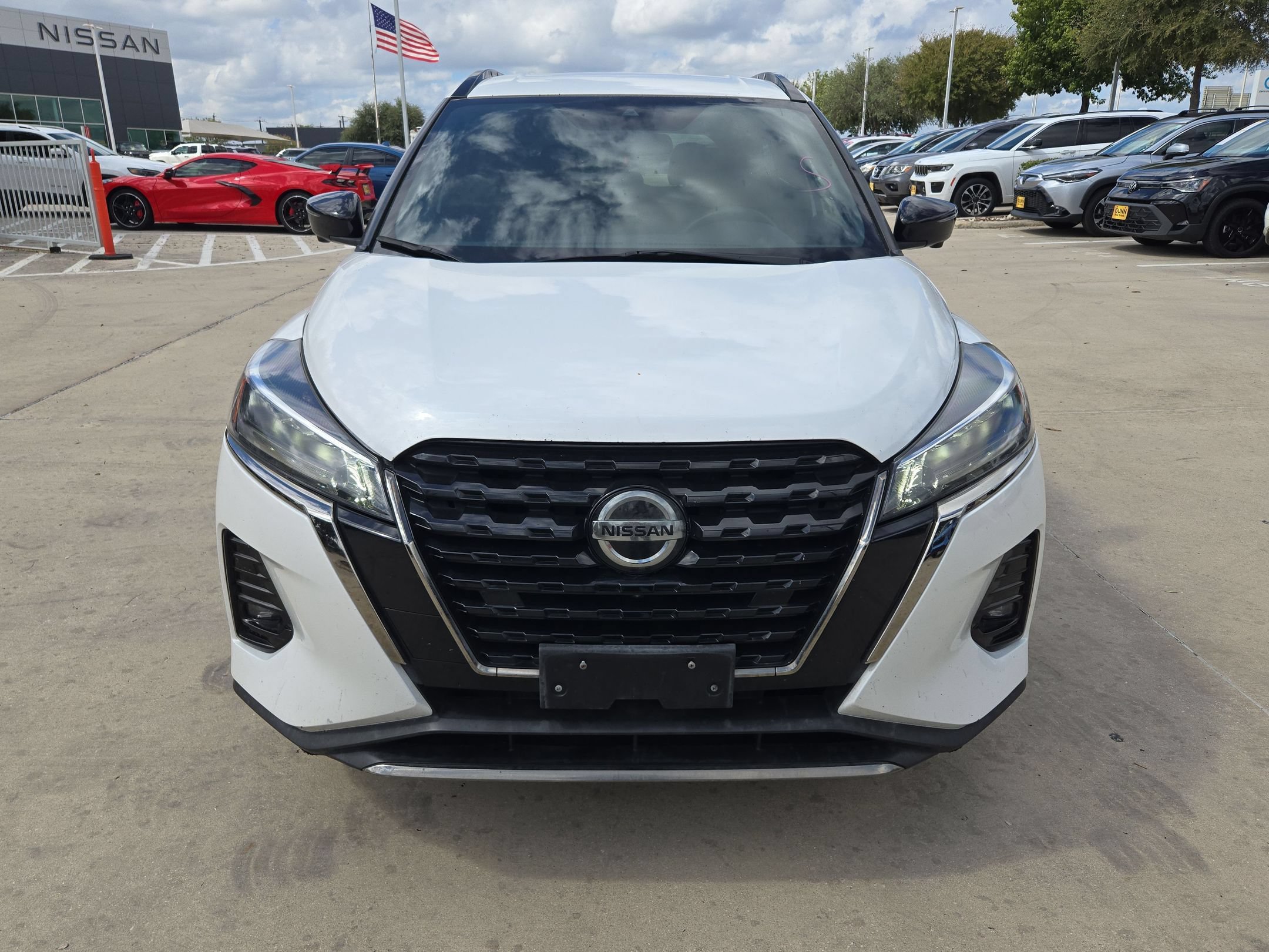Used 2021 Nissan Kicks SR FWD image 7
