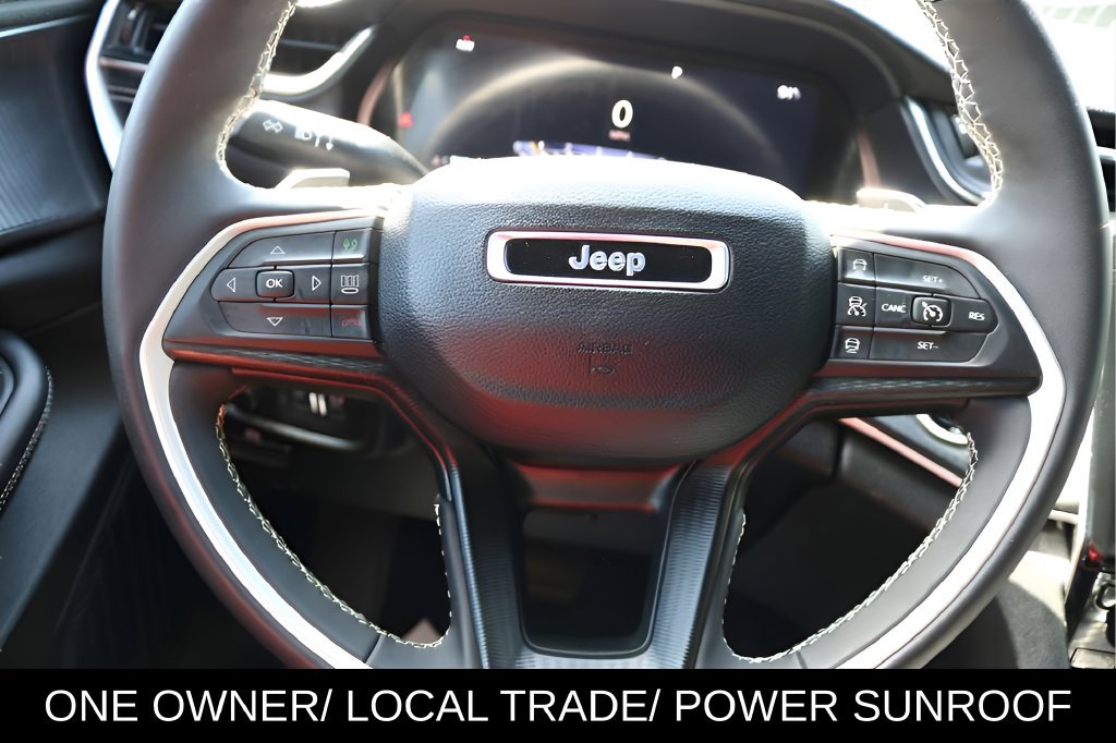 Used 2023 Jeep Grand Cherokee Altitude RWD image 21