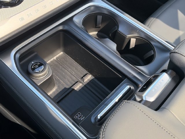 New 2027 Ford Expedition Active AWD/4WD image 26