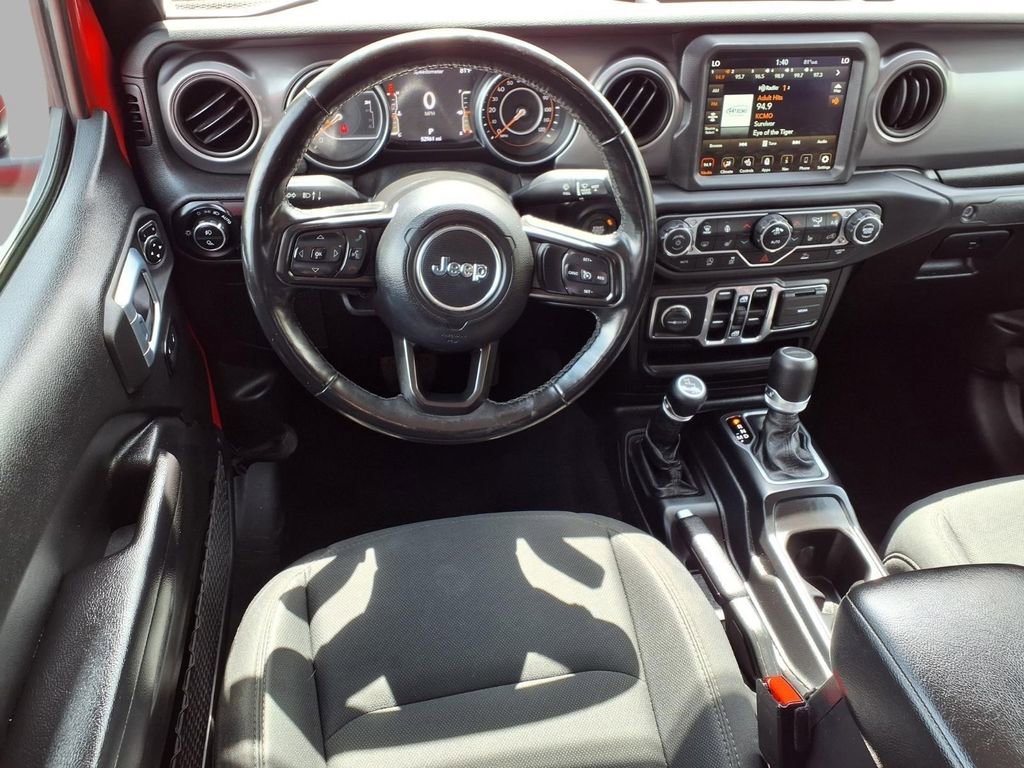 Used 2021 Jeep Gladiator Willys image 4