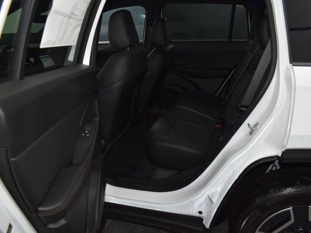 New 2026 Jeep Cherokee Limited image 36