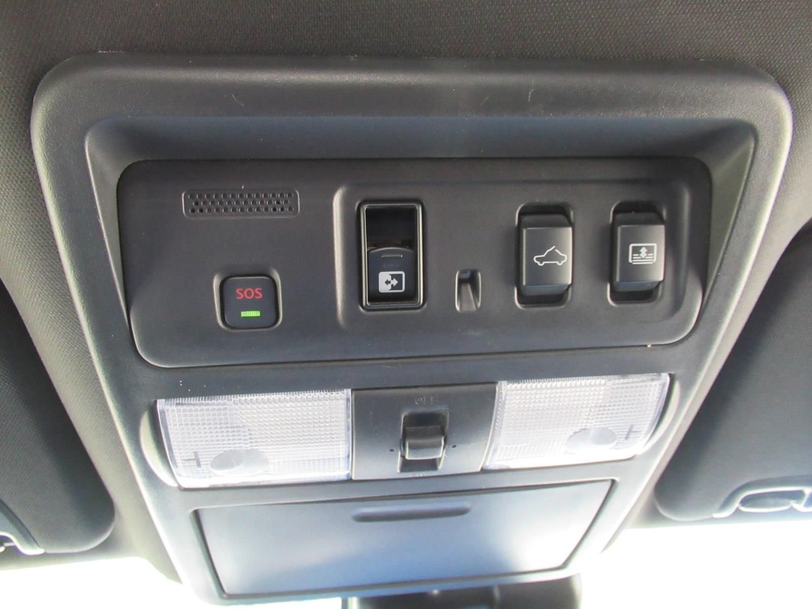 Used 2023 Nissan Titan Platinum Reserve w/ Moonroof Package AWD/4WD image 30