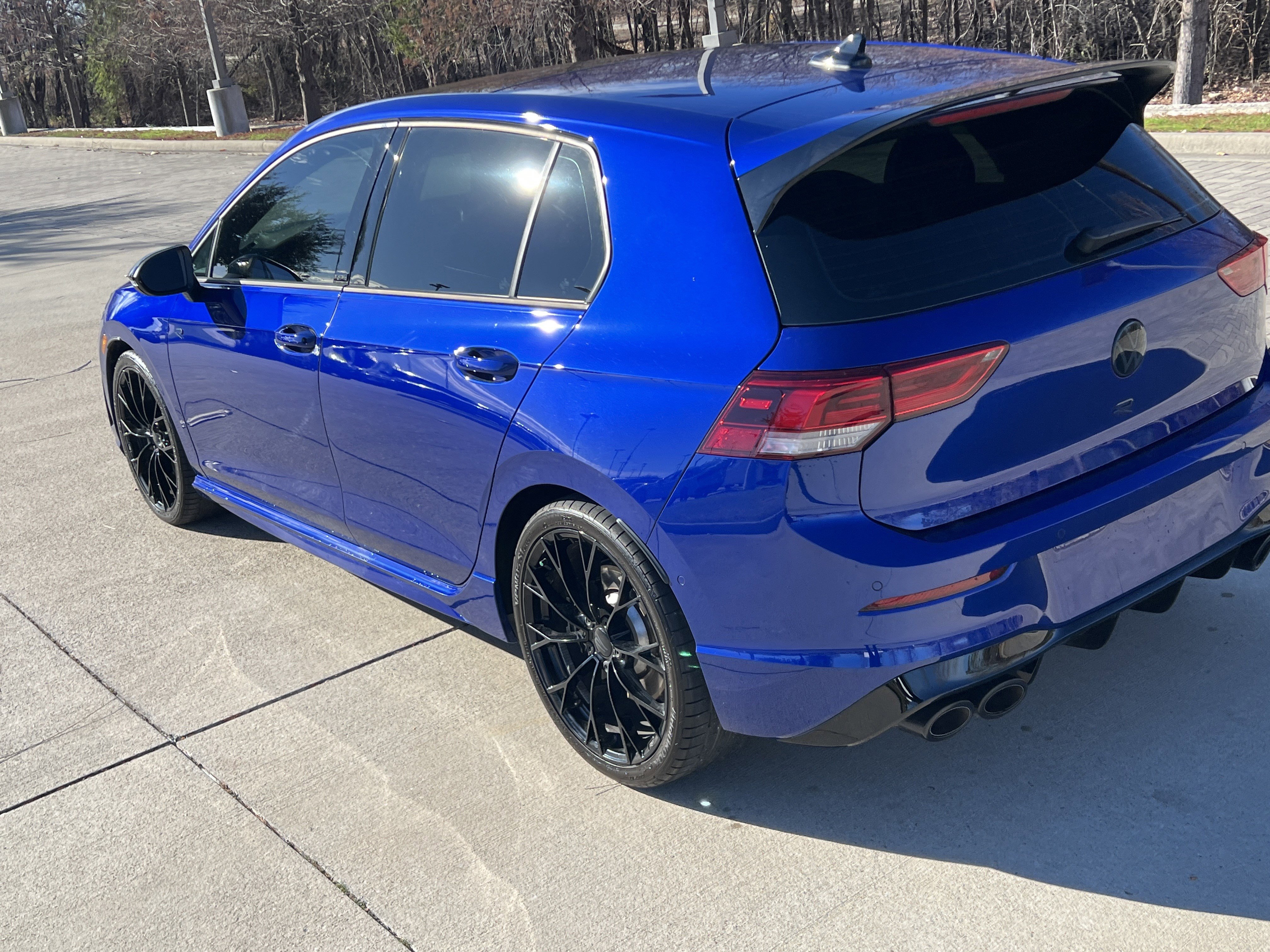 Certified 2025 Volkswagen Golf R Black Edition image 8